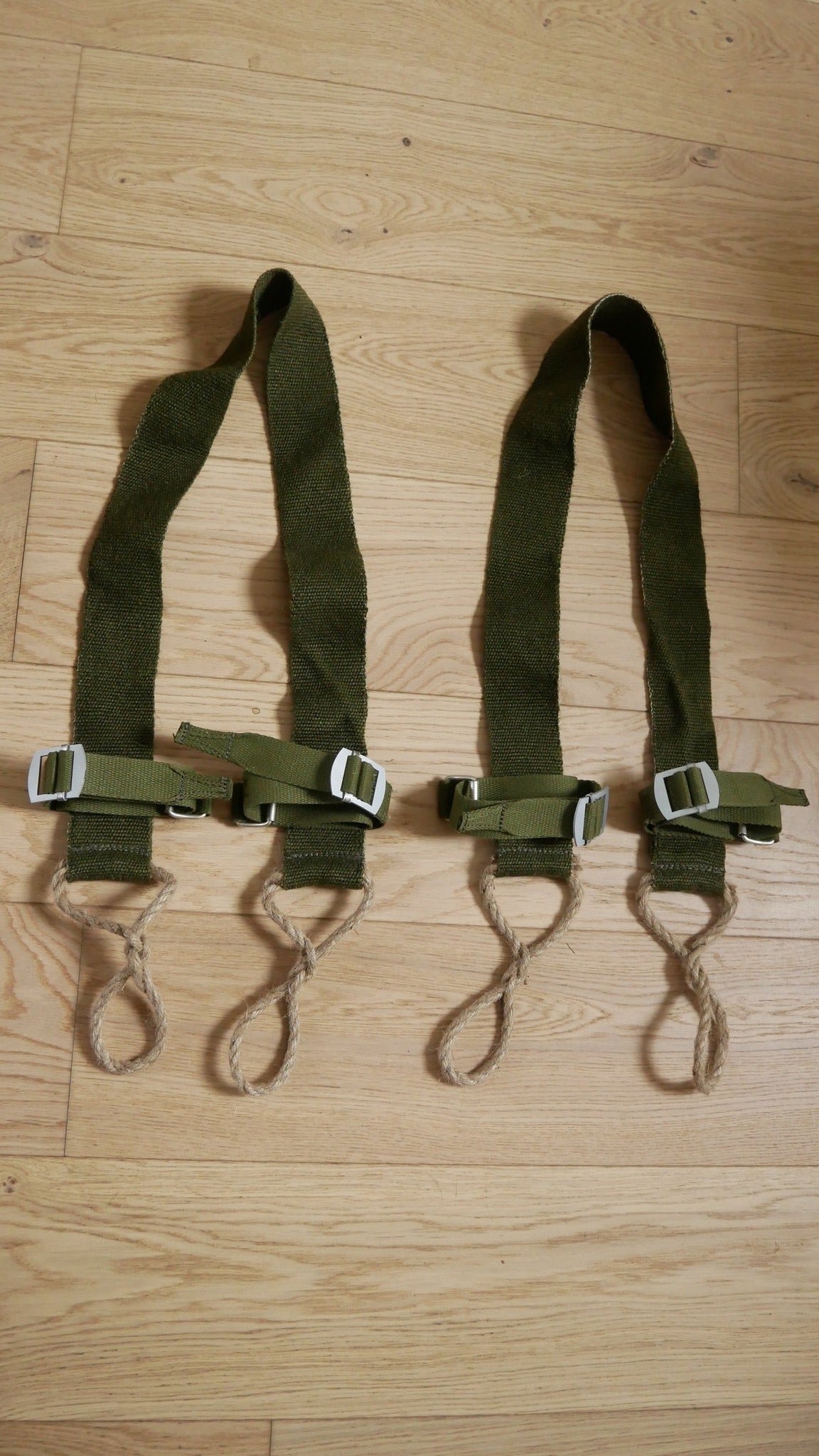 German stretcher straps