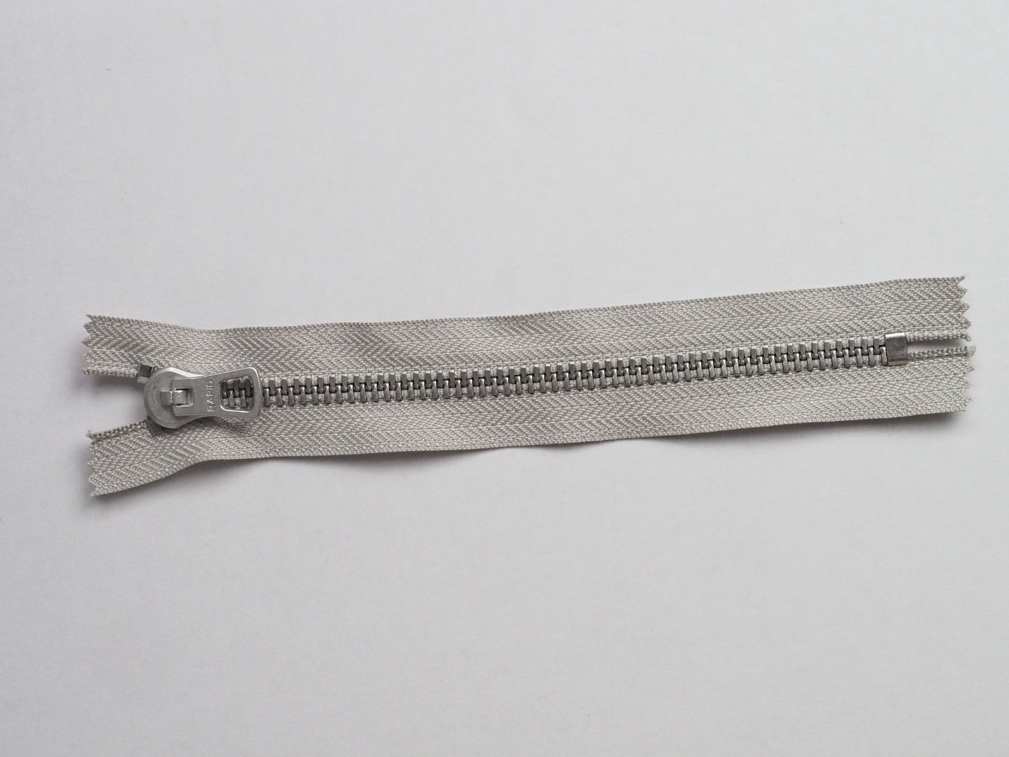 Rapid zipper reproduction